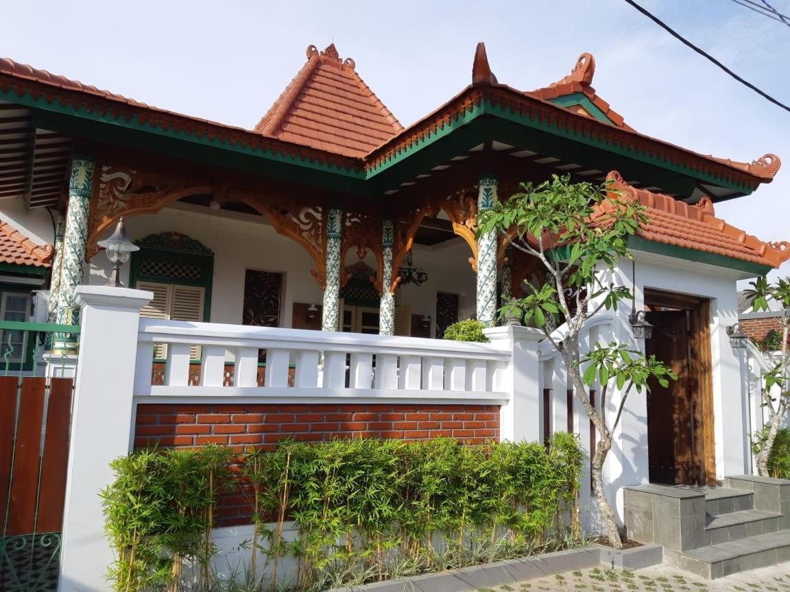Rumah Jawa Guest House Yogyakarta Exterior foto